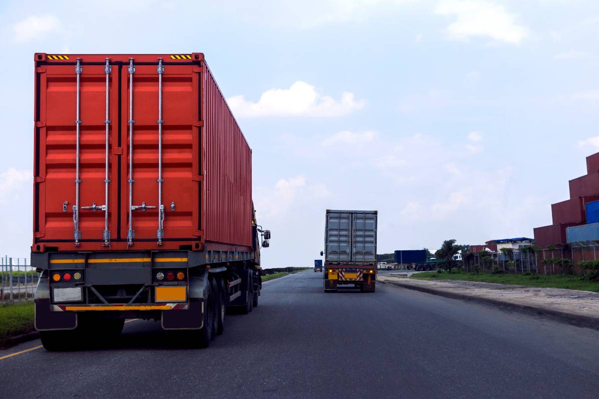 Internacionalização de empresas em Portugal: descubra como ter um escritório no país facilita o acesso à UE, talento qualificado e programas de apoio.